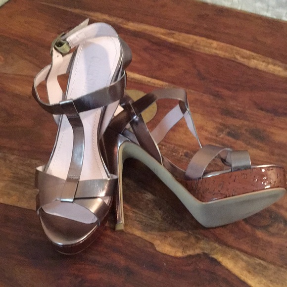 Colin Stuart Shoes - 👛Colin Stuart metallic rose wood heels👛